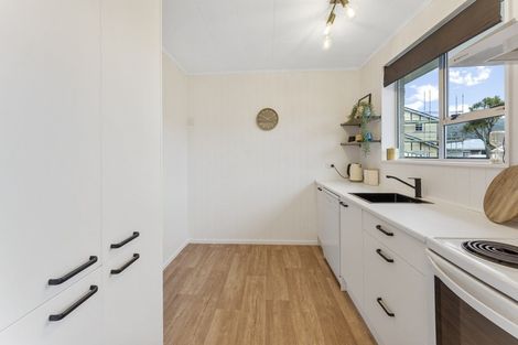 Photo of property in 256b Wellington Road, Wainuiomata, Lower Hutt, 5014