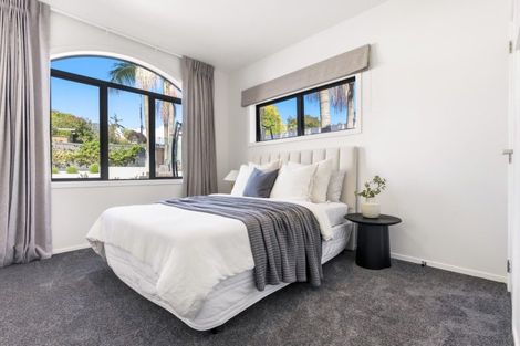 Photo of property in 1 Woodstock Road, Fairfield, Hamilton, 3214