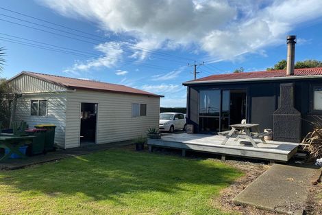 Photo of property in 58 Otaraoa Road, Motunui, Waitara, 4383