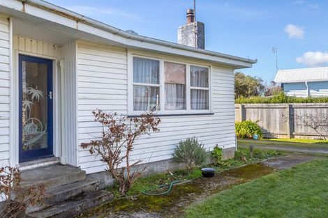 Photo of property in 5 Dublin Street, Martinborough, 5711
