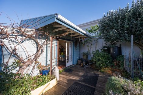 Photo of property in 92 Kawai Street, Nelson South, Nelson, 7010
