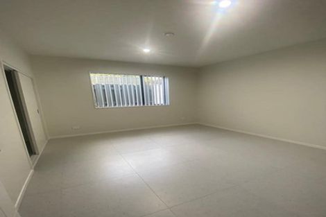 Photo of property in 36a Cambridge Terrace, Papatoetoe, Auckland, 2025