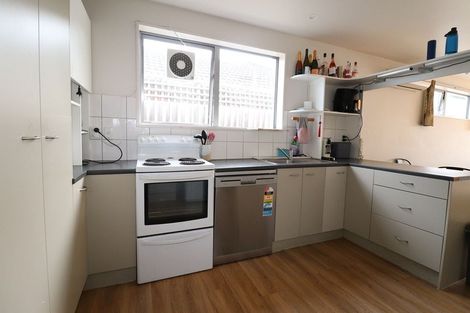 Photo of property in 5b Paeroa Street, Riccarton, Christchurch, 8041