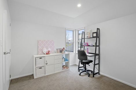 Photo of property in 132 Lake Terrace Road, Burwood, Christchurch, 8061