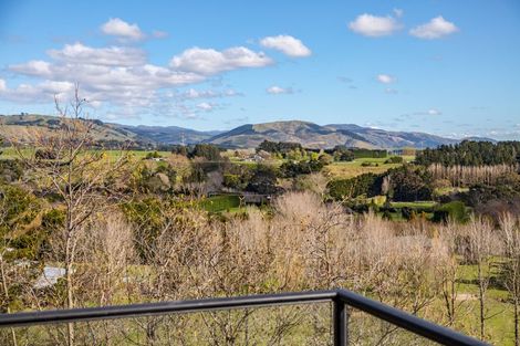 Photo of property in 106 Pacific Drive, Fitzherbert, Palmerston North, 4410