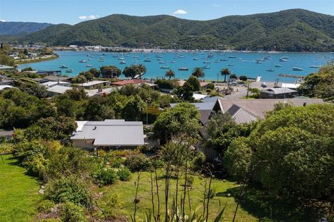 Photo of property in 4 Amelia Crescent, Waikawa, Picton, 7220