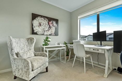 Photo of property in 63 Symes Drive, Red Beach, 0932