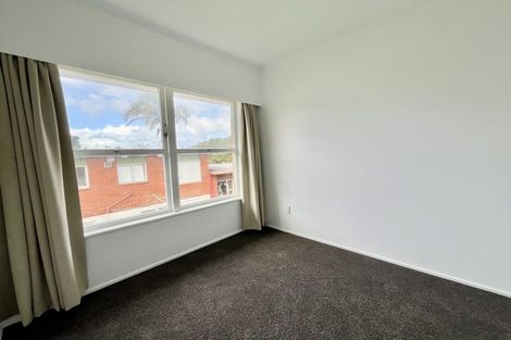 Photo of property in 3/242 Onewa Road, Birkenhead, Auckland, 0626