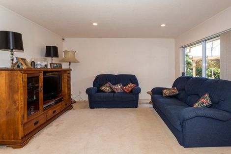 Photo of property in 5 Kingsgate Close, Havelock North, 4130