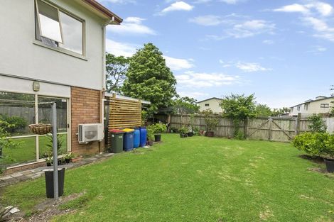 Photo of property in 17 Kora Avenue, Ranui, Auckland, 0612