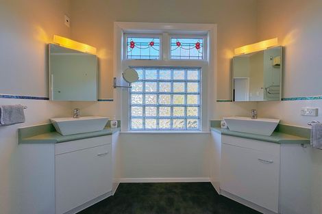 Photo of property in 14b Glenmore Street, Thorndon, Wellington, 6011