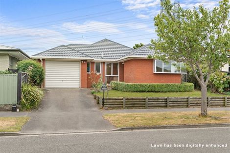 Photo of property in 1 Ilfracombe Place, Burnside, Christchurch, 8053
