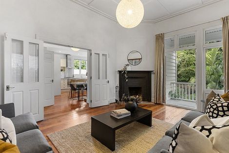 Photo of property in 14 Malvern Road, Morningside, Auckland, 1022