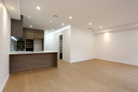 Photo of property in 13d King Richard Place, Browns Bay, Auckland, 0630
