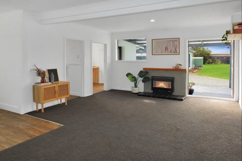 Photo of property in 35 Robinson Street, Foxton, 4814