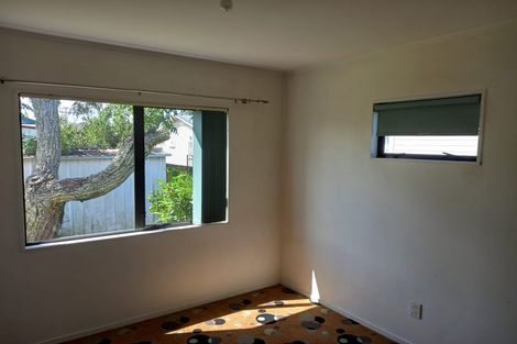 Photo of property in 8 Berkeley Road, Manurewa, Auckland, 2102