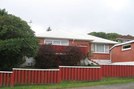 Photo of property in 73 Taylor Terrace, Tawa, Wellington, 5028