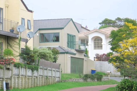 Photo of property in 20 Ponderosa Drive, Oteha, Auckland, 0632