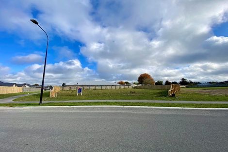 Photo of property in 44 Suffolk Drive, Kirwee, 7571