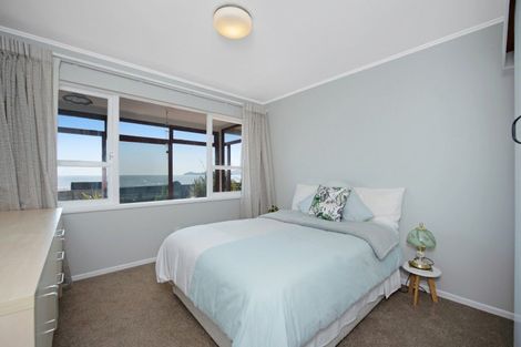 Photo of property in 2/33 Beach Road, Paekakariki, 5034