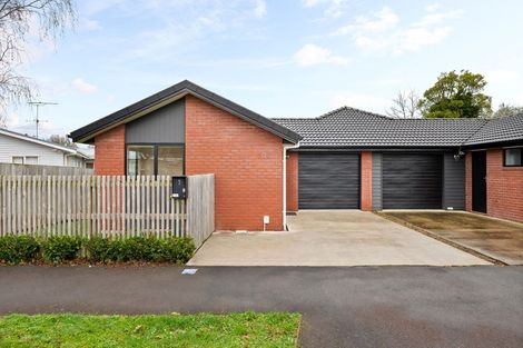 Photo of property in 2/3 Helena Road, Hillcrest, Hamilton, 3216