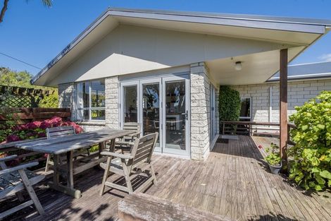 Photo of property in 105 Rangiuru Road, Otaki Beach, Otaki, 5512