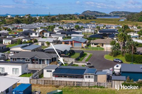 Photo of property in 12 Breaker's Crescent, Waihi Beach, 3611