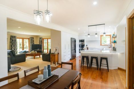 Photo of property in 17 Aranui Road, Kairanga, Palmerston North, 4475