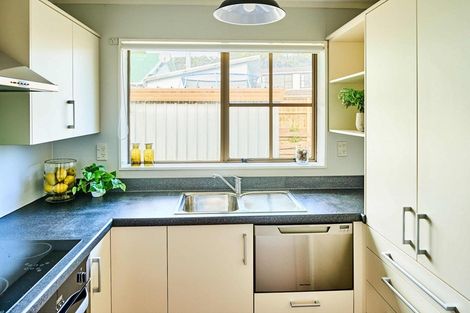 Photo of property in 9c James Street, Plimmerton, Porirua, 5026