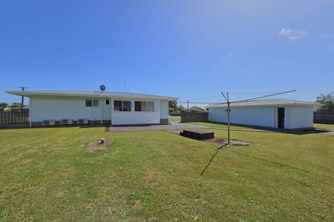 Photo of property in 44 Aylmer Street, Ross, 7812