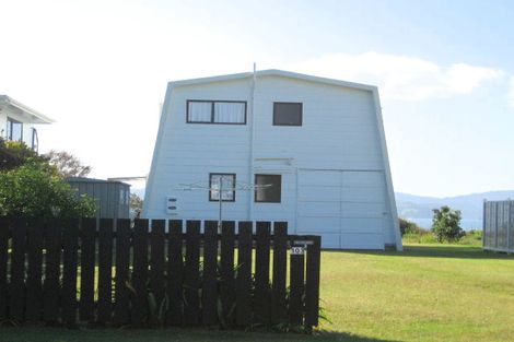 Photo of property in 103 Captain Cook Road, Cooks Beach, Whitianga, 3591