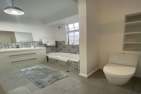 Photo of property in 145 Kelburn Parade, Kelburn, Wellington, 6012