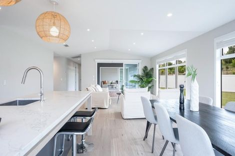 Photo of property in 72 Les Wakefield Road, Mapua, 7005