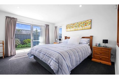 Photo of property in 32a Surfers Place, North New Brighton, Christchurch, 8083