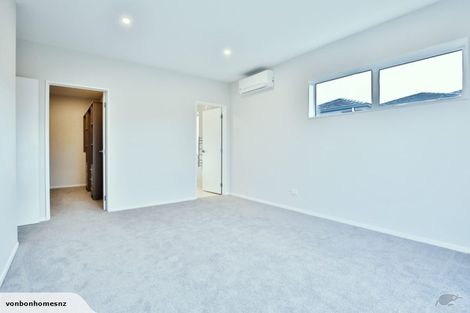 Photo of property in 52 Schoolside Road, Kumeu, 0810