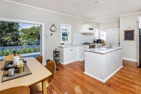 Photo of property in 209 Hurstmere Road, Takapuna, Auckland, 0622