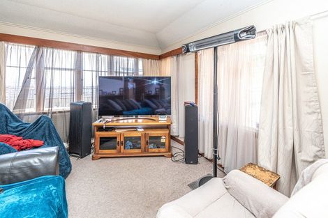 Photo of property in 49 Caius Avenue, Gonville, Whanganui, 4501