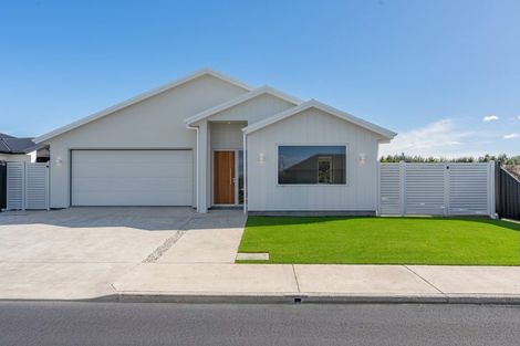 Photo of property in 17 Arihi Crescent, Frimley, 4120