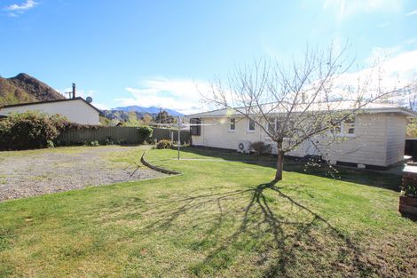 Photo of property in 13 Bowen Street, Kurow, 9435