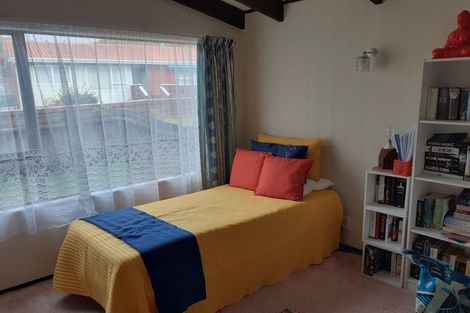 Photo of property in 1/13 Scarlock Avenue, Browns Bay, Auckland, 0630