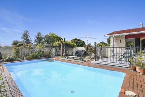 Photo of property in 16 Trewavas Street, Motueka, 7120