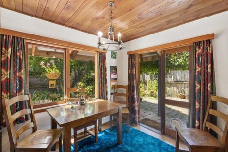 Photo of property in 5 Dalton Grove, Stokes Valley, Lower Hutt, 5019