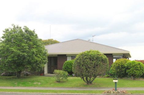 Photo of property in 100 Hamurana Road, Omokoroa, 3114