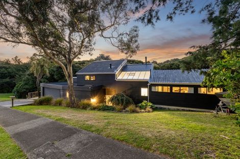 Photo of property in 6 Anchor Lane, Whitby, Porirua, 5024