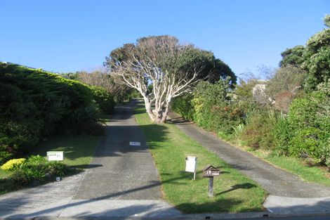 Photo of property in 21 Taupo Crescent, Plimmerton, Porirua, 5026