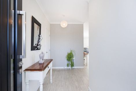 Photo of property in 147 Pharazyn Street, Maewa, Feilding, 4702