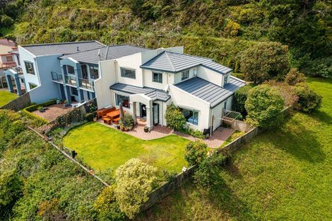 Photo of property in 8 Paremata Drive, Paremata, Porirua, 5024