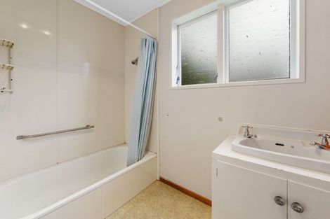 Photo of property in 35 Cologne Street, Martinborough, 5711