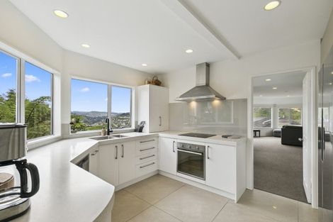 Photo of property in 29 Satara Crescent, Khandallah, Wellington, 6035