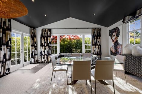 Photo of property in 11 Cedar Drive, Kelvin Heights, Queenstown, 9300